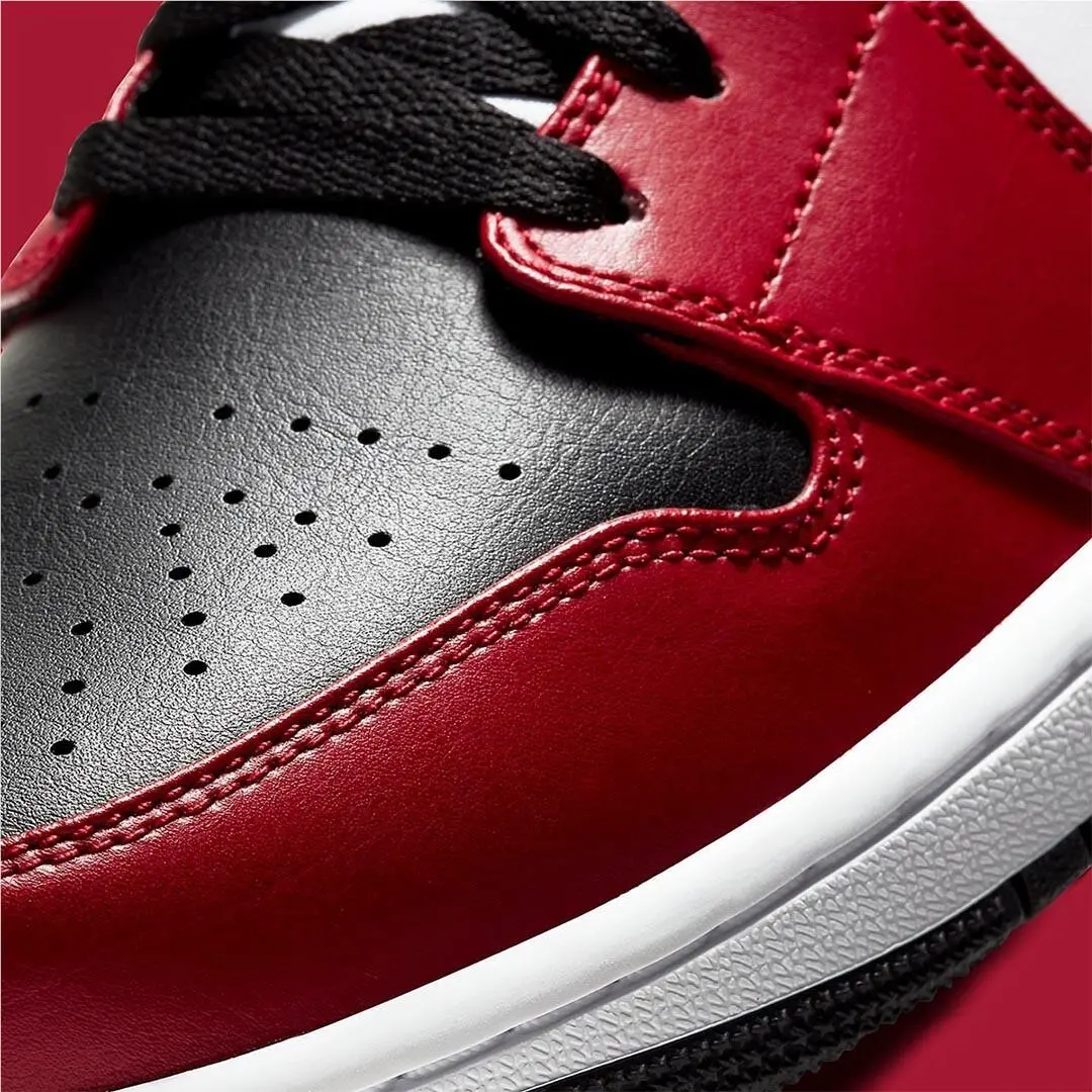 Nike shoes - Air Jordan 1 - Air - 554724-069 - Red 11