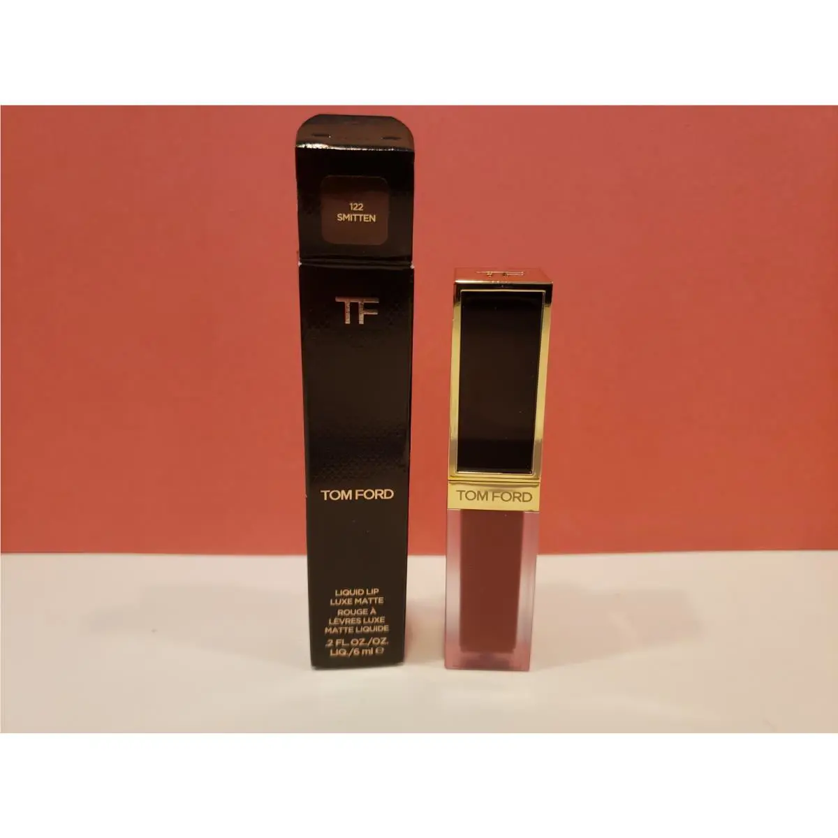 Tom Ford - Liquid Lip Luxe Matte Lipstick - 122 Smitten - 0.2 Oz
