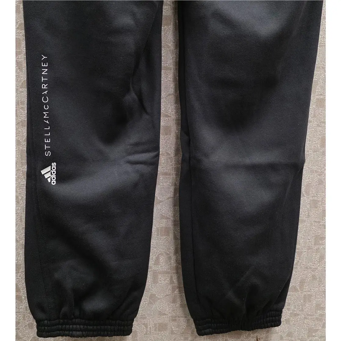 Adidas clothing - HD9055 - HD9055 - Black 3