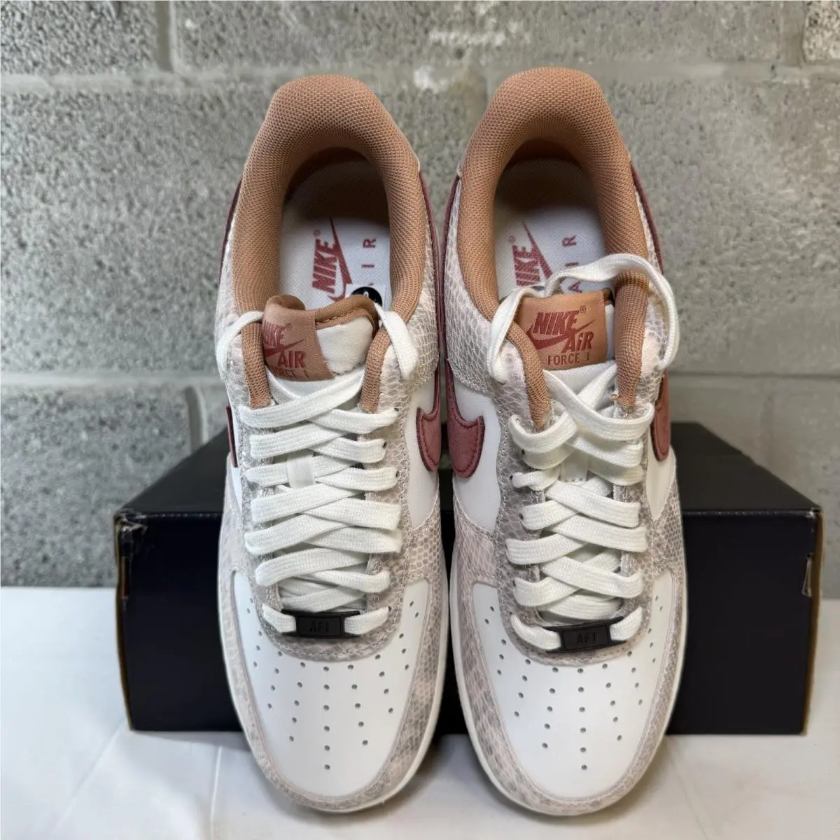 Nike shoes - Nike Air Force 1 `07 LV8 - HF2898-100 - White 1