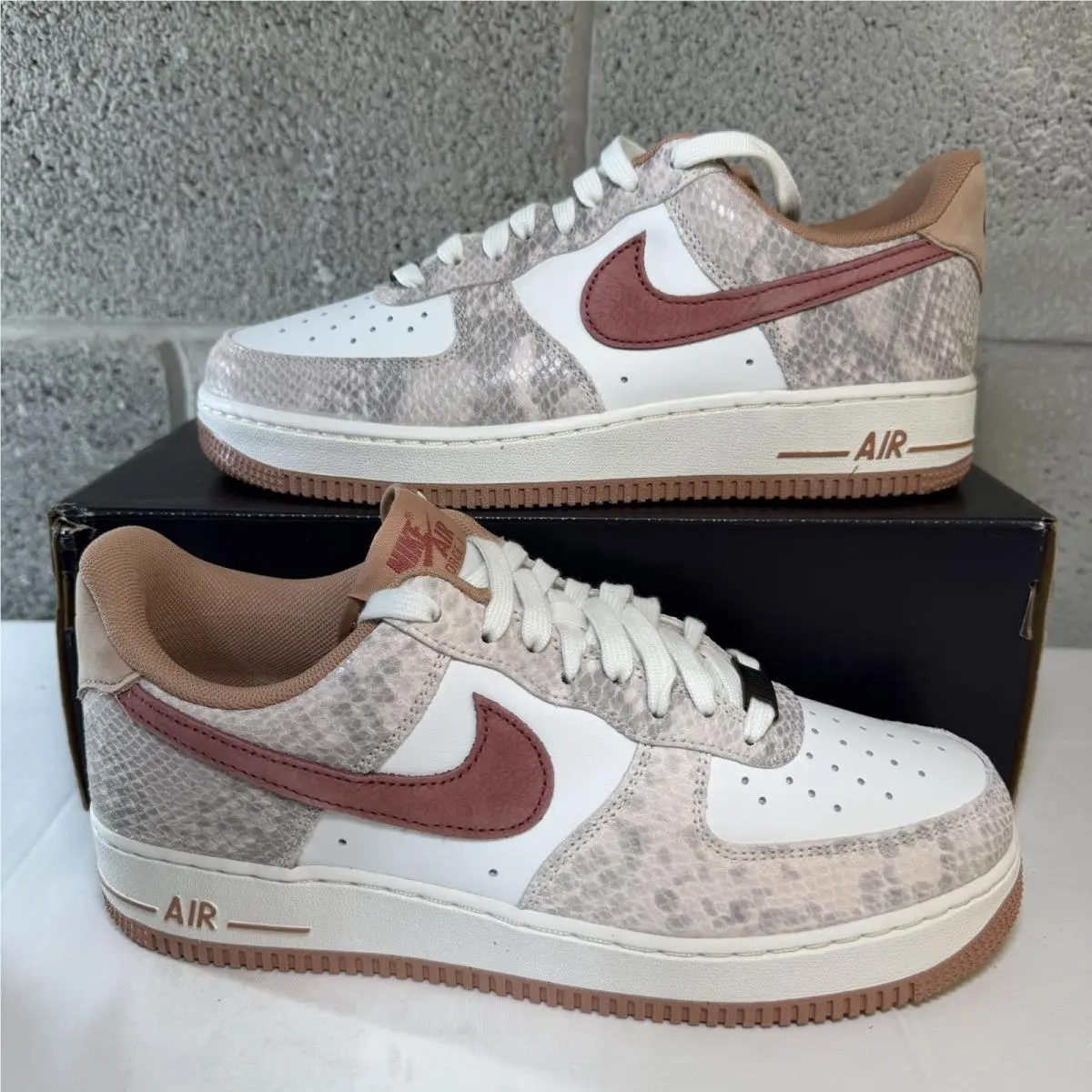 Nike shoes - Nike Air Force 1 `07 LV8 - HF2898-100 - White 0