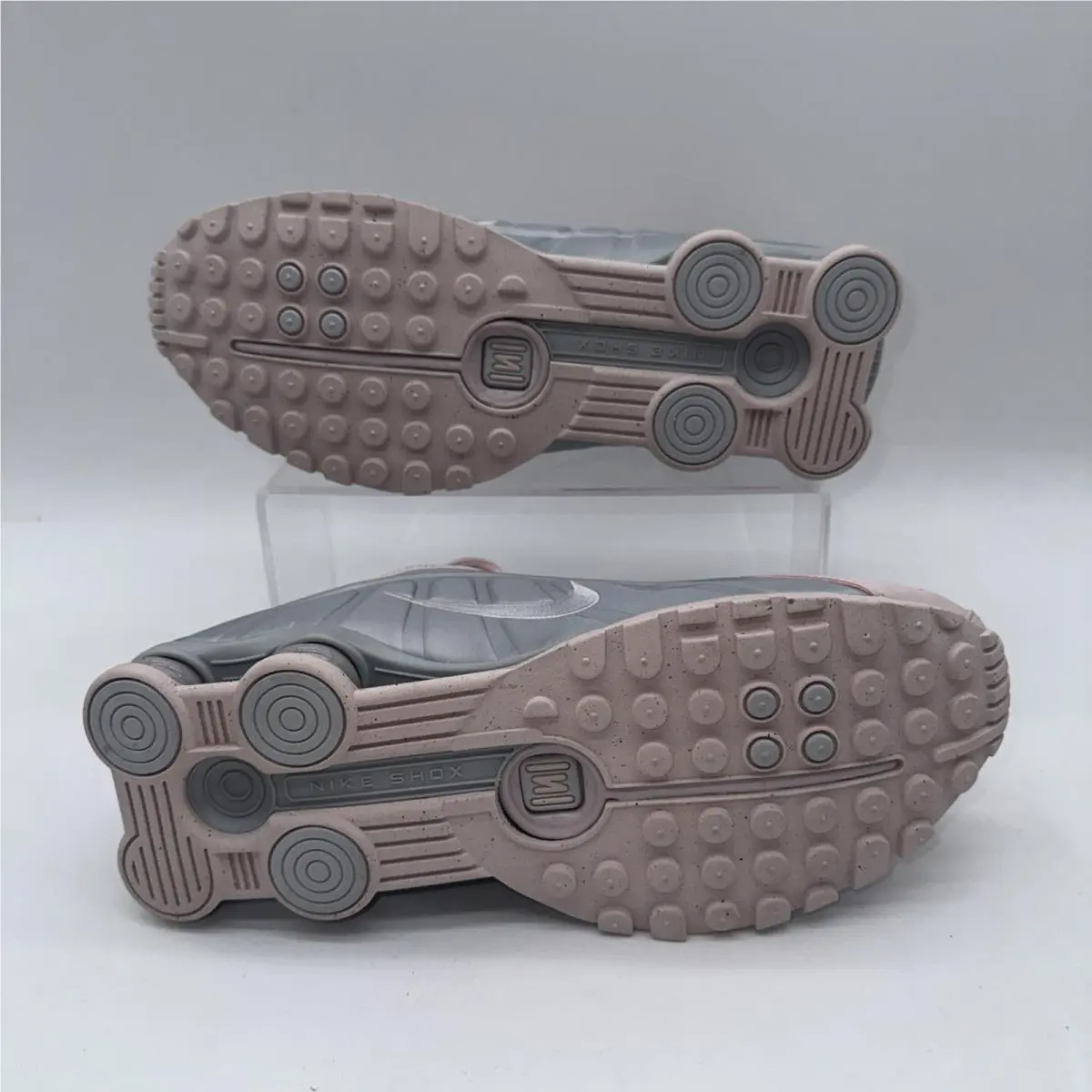 Nike shoes - Nike Shox - Shox - AR3565-600 - Pink 1