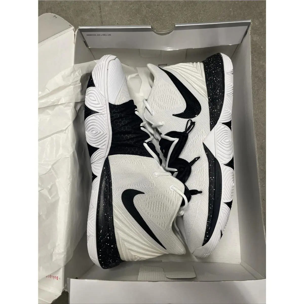 Nike shoes - Nike Kyrie 5 - Kyrie - CN9519-100 - White, Manufacturer: Black/White (UPC: 0193150703089) 0