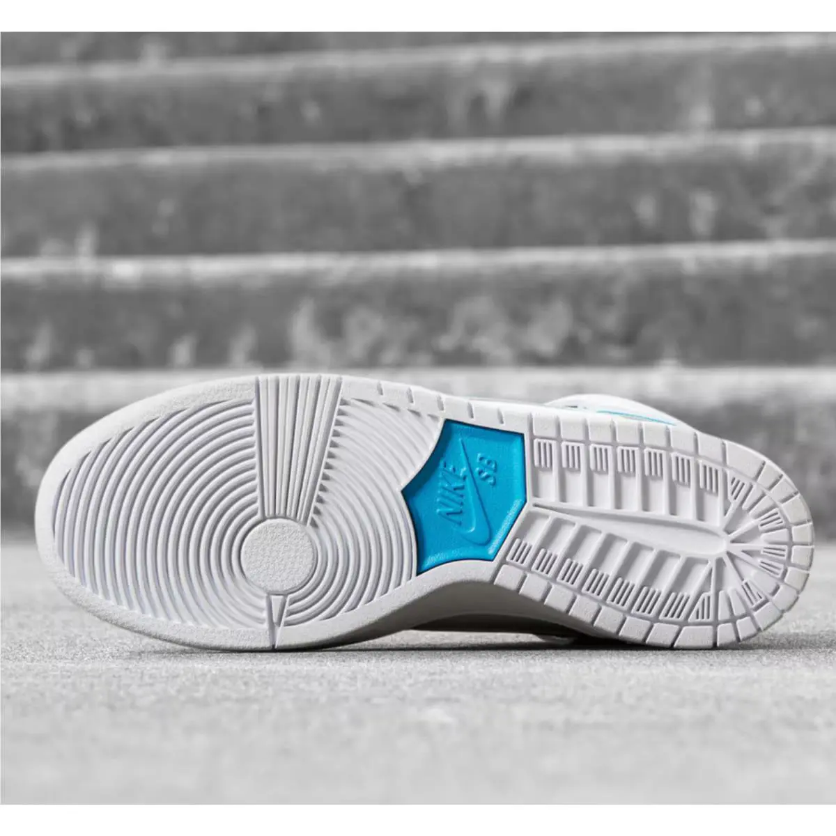 Nike shoes - Nike Dunk SB - Dunk - 881758-141 - White 1