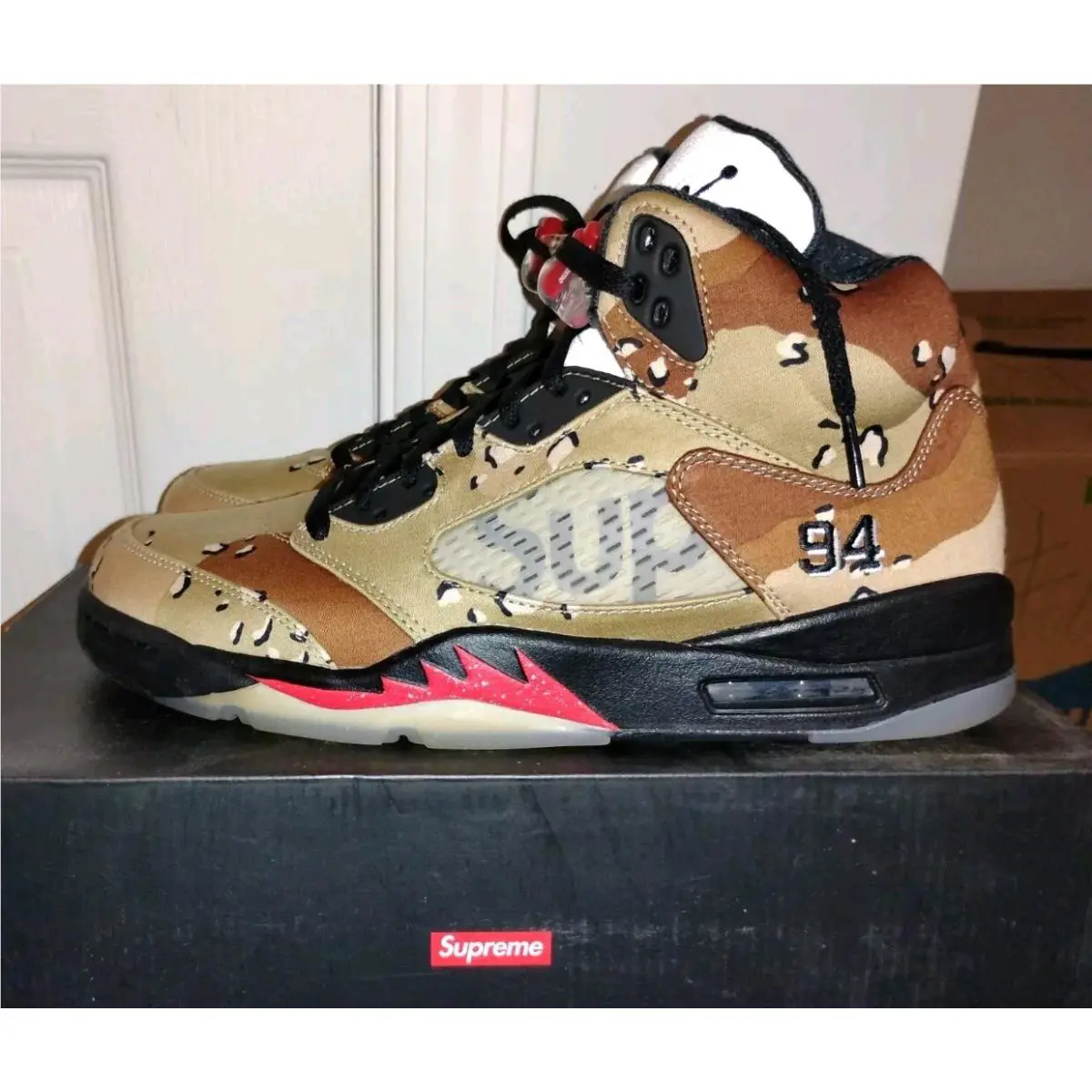 Nike shoes - Air Jordan 5 - Air - 824371-201 - Multicolor (UPC: 0886691359609) 1