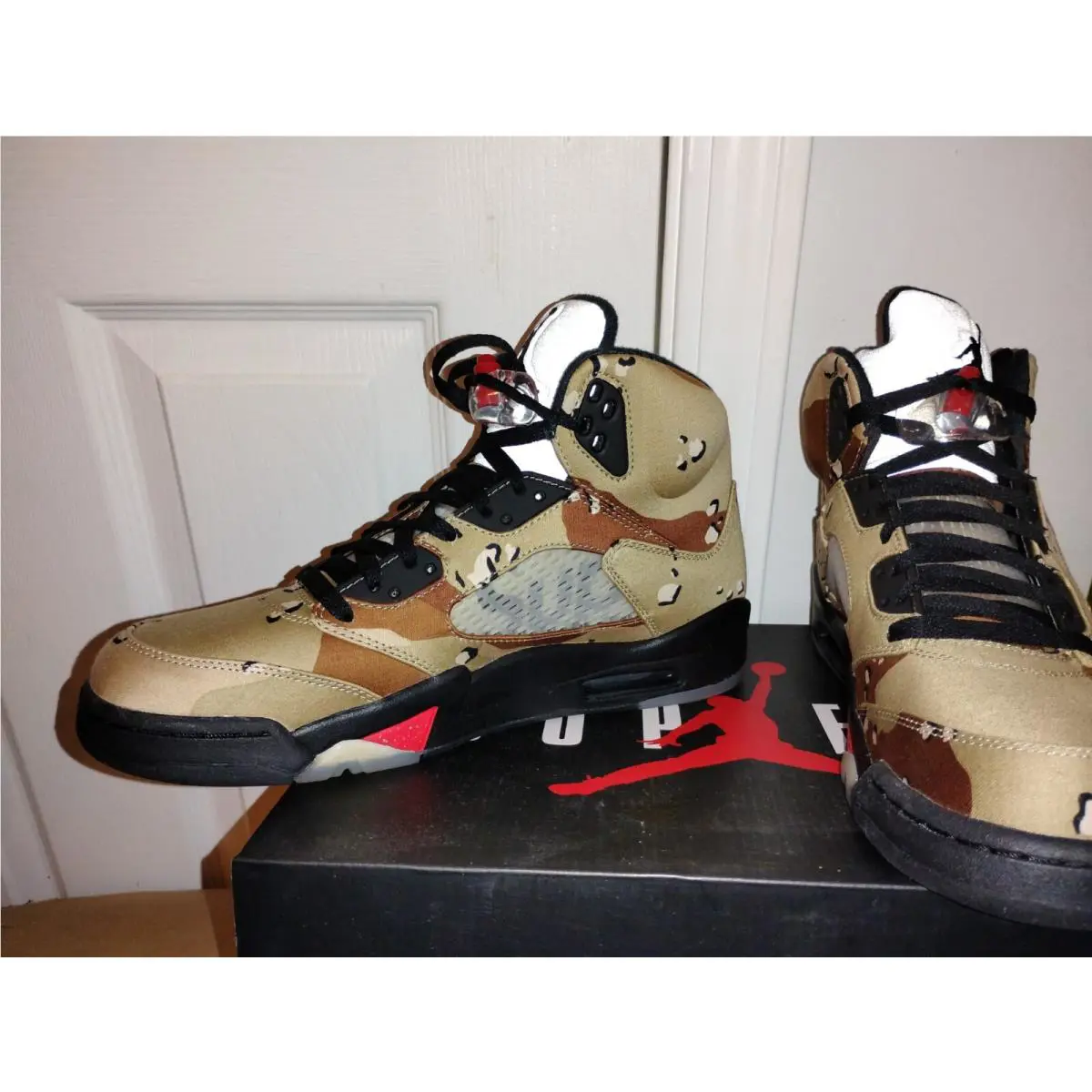 Nike shoes - Air Jordan 5 - Air - 824371-201 - Multicolor (UPC: 0886691359609) 4