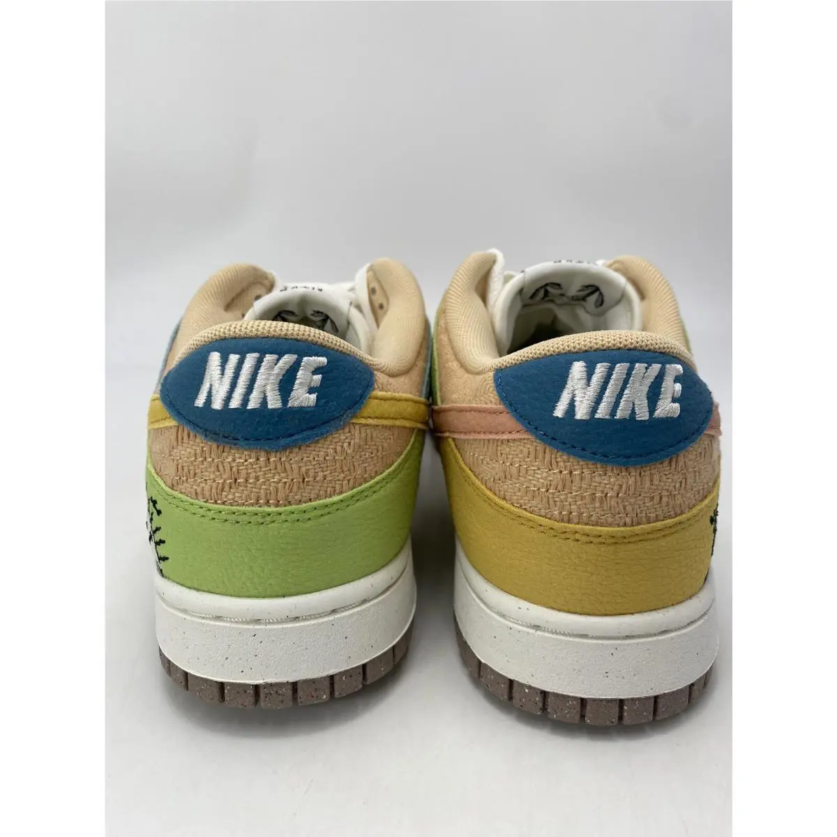 Nike shoes - SE - DQ0265 100 - Sail/Sanded Gold (UPC: 195869067971) 4