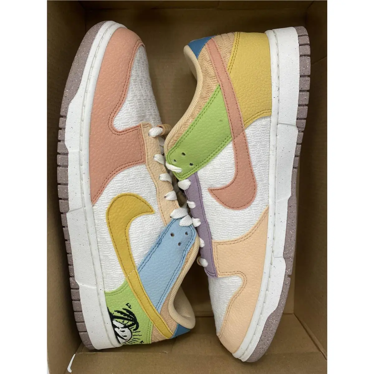 Nike shoes - SE - DQ0265 100 - Sail/Sanded Gold (UPC: 195869067971) 5