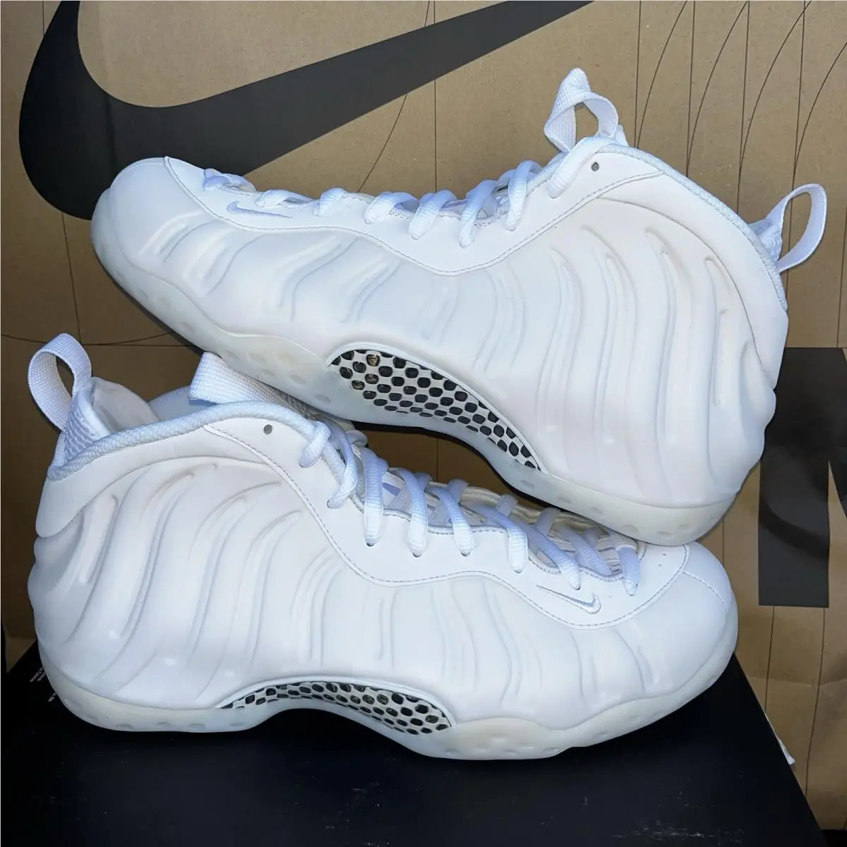 Nike shoes - Nike Air Foamposite - Air Foamposite - HJ5195-100 - White 0
