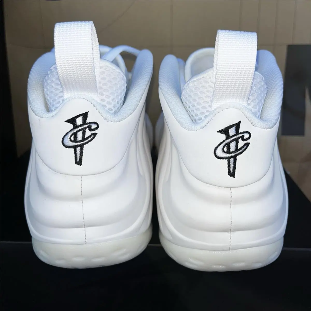 Nike shoes - Nike Air Foamposite - Air Foamposite - HJ5195-100 - White 3