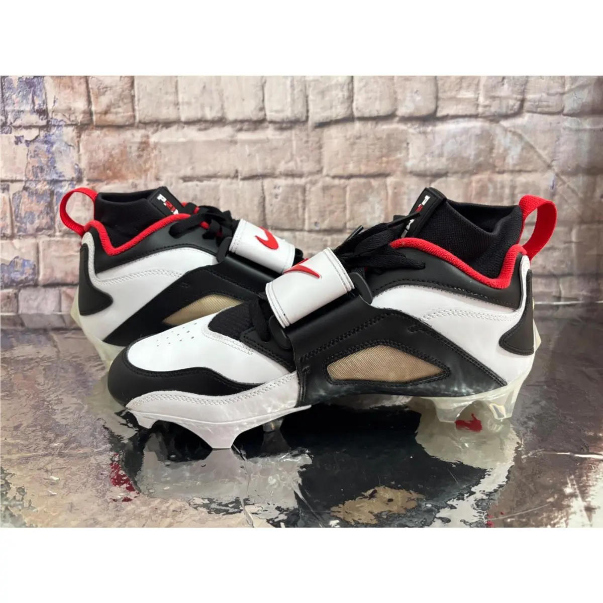 Nike shoes - Nike Air Diamond Turf - Air Diamond Turf - HF5298-100 - White/Black/Red (UPC: 197602949940) 1