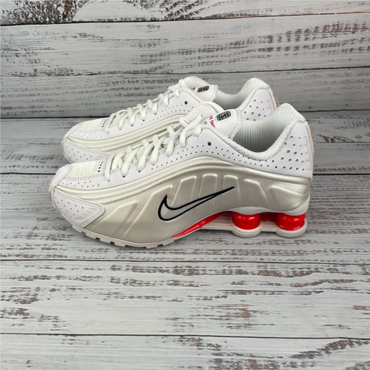 Nike shoes - Nike Shox - Shox - AR3565-103 - White (UPC: 197862722956) 4
