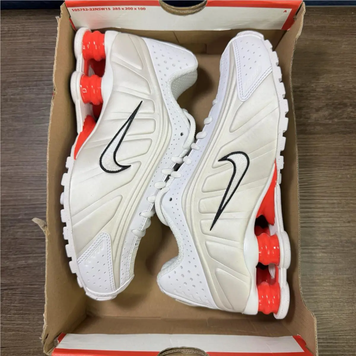 Nike shoes - Nike Shox R4 - Shox - AR3565-103 - Ivory 1