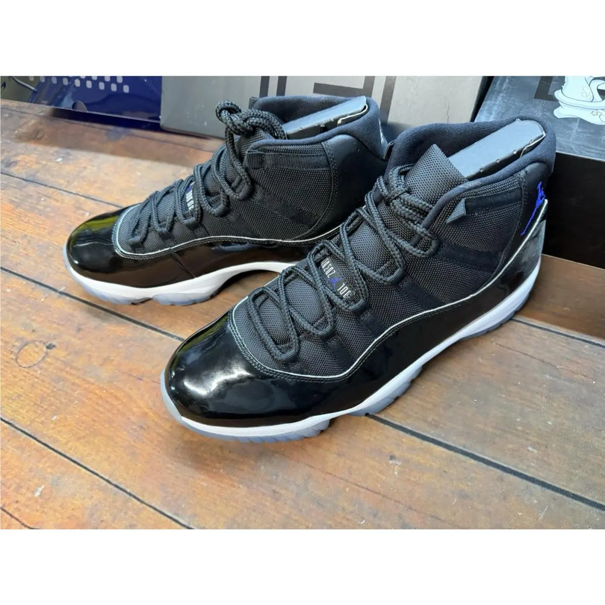 Nike shoes - Air Jordan 11 - Air - 378037-003 - Black (UPC: 0888507264442) 6