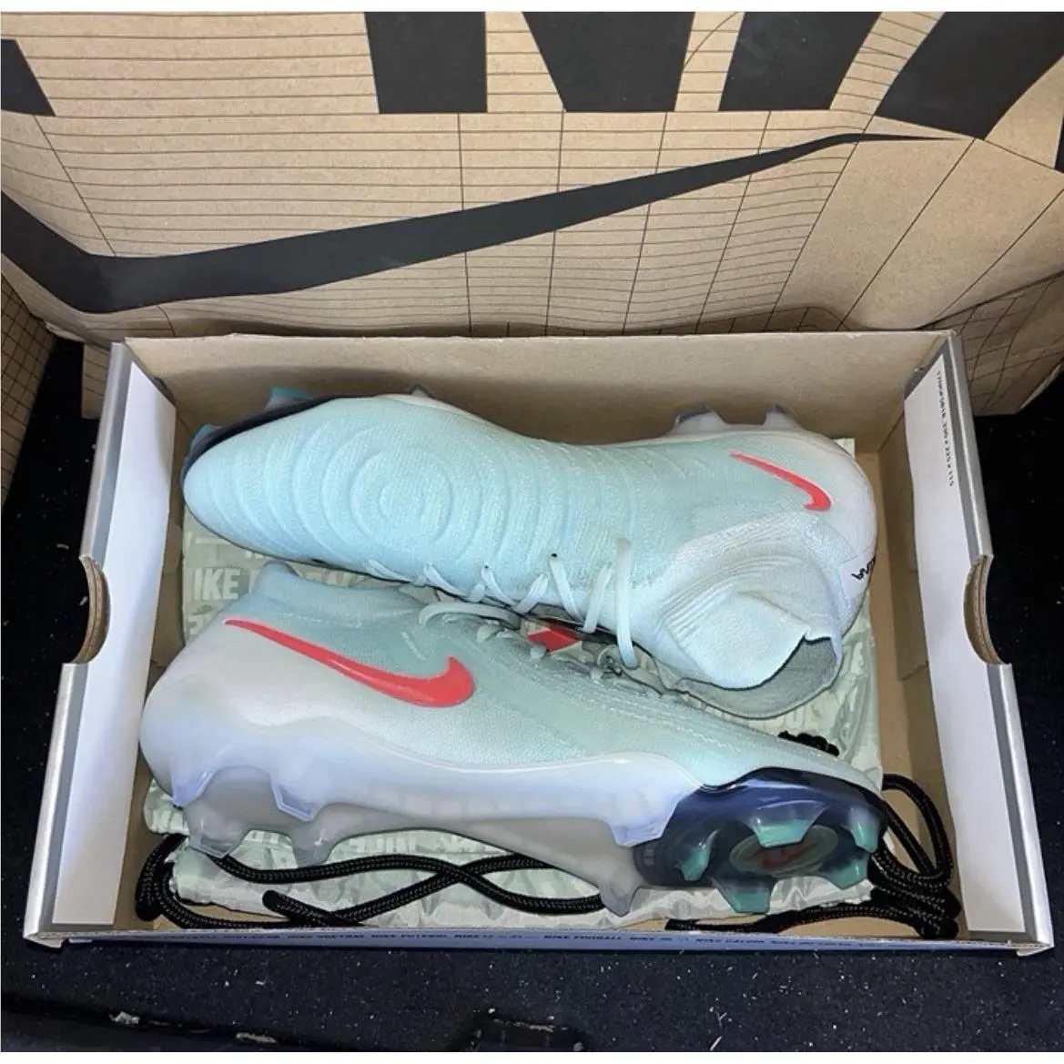 Nike shoes - Nike Phantom Luna - Phantom Luna - FJ2572-300 - Mint/Off Noir/Atomic Red 5