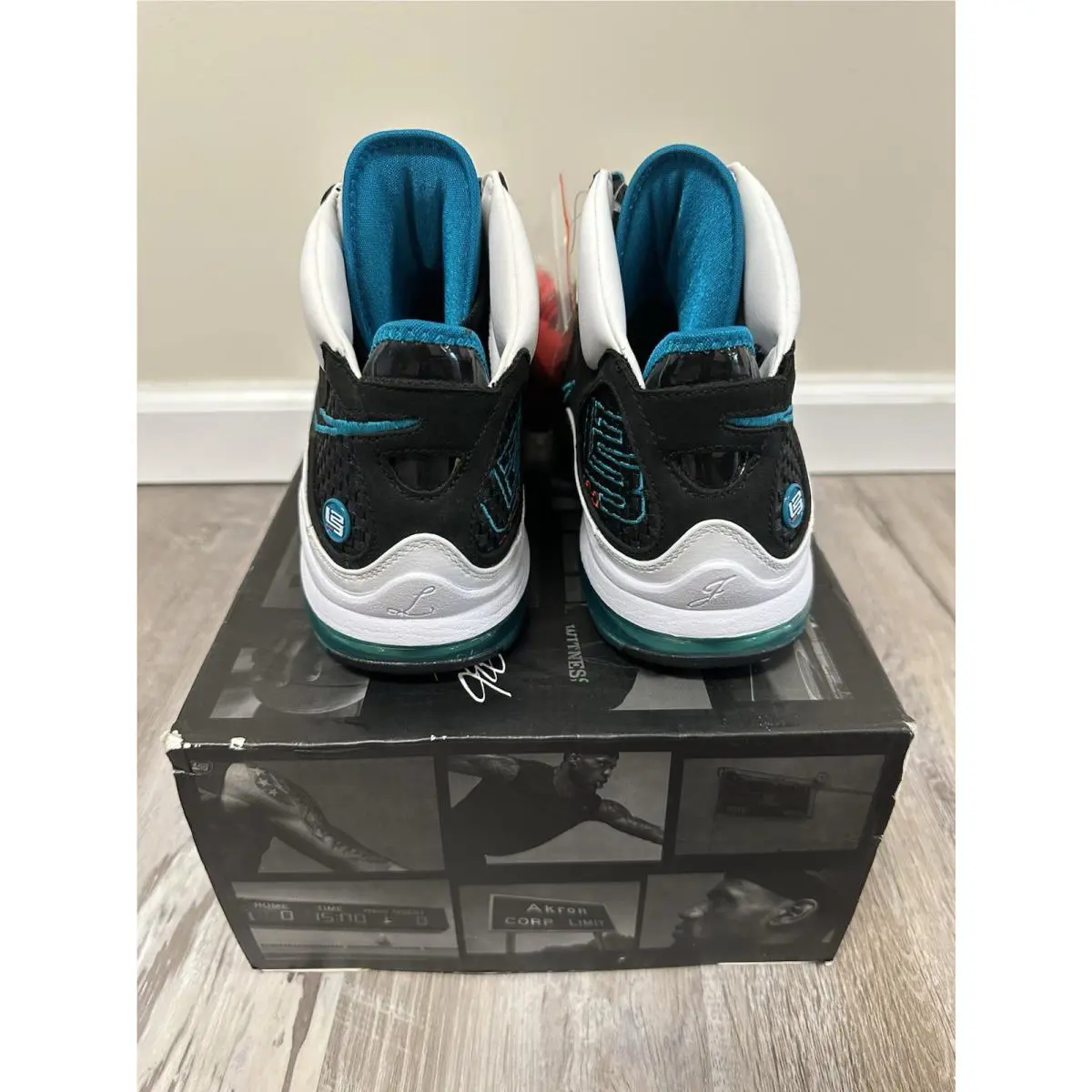 Nike shoes - Nike Air Max LeBron 7 - 383578-101 - White (UPC: 0665215466890) 4