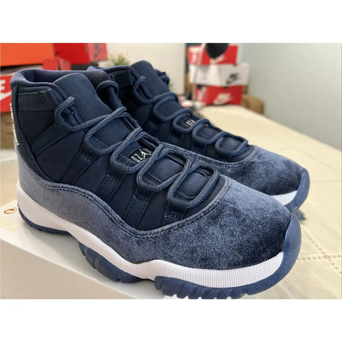 Nike shoes - Air Jordan 11 - Air - AR0715-441 - Blue 4