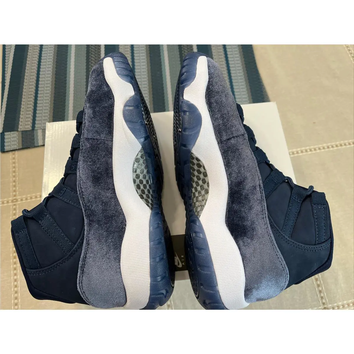 Nike shoes - Air Jordan 11 - Air - AR0715-441 - Blue 7
