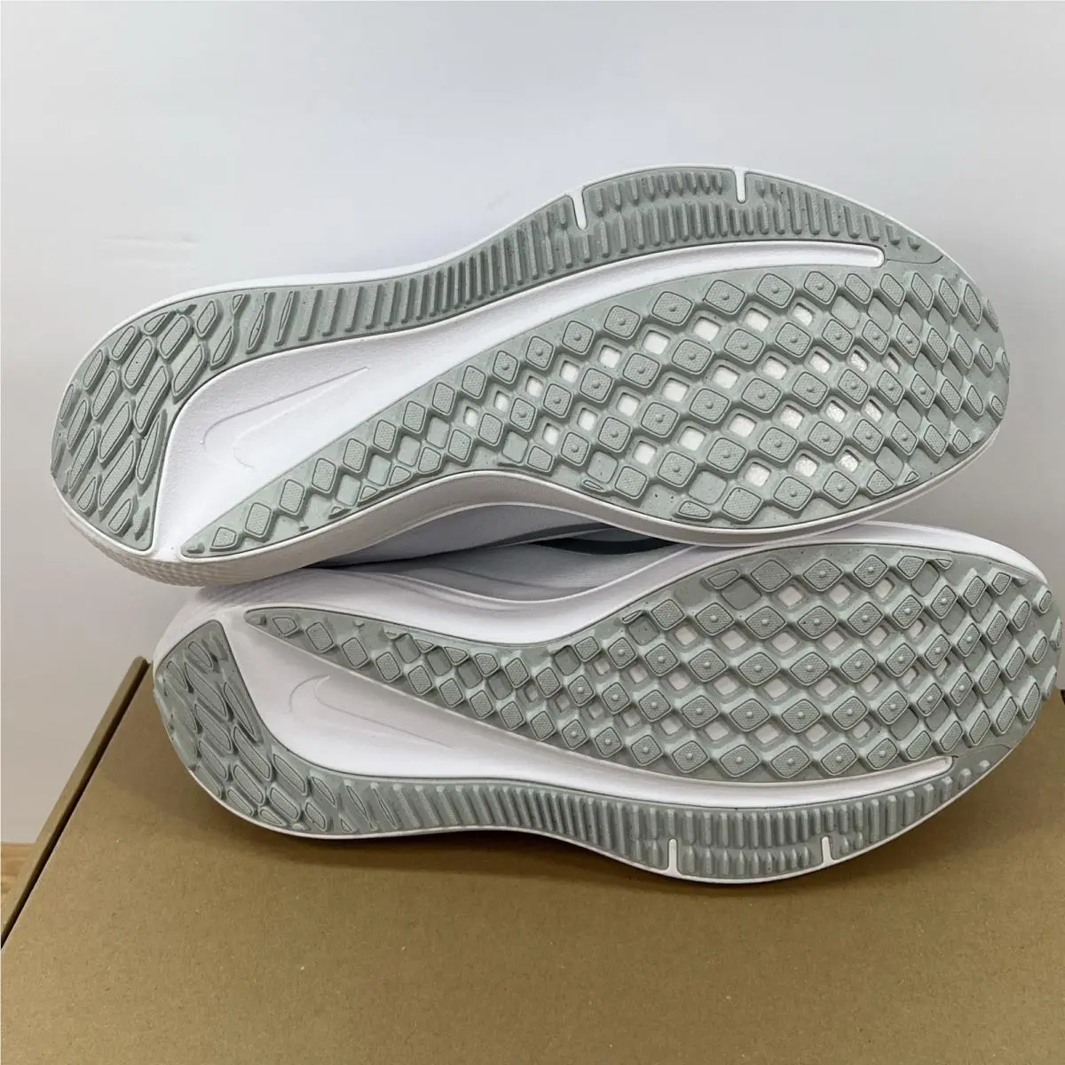 Nike shoes - Nike Air Winflo 10 - Air Winflo - Dv4023-102 - White (UPC: 0196604443395) 9