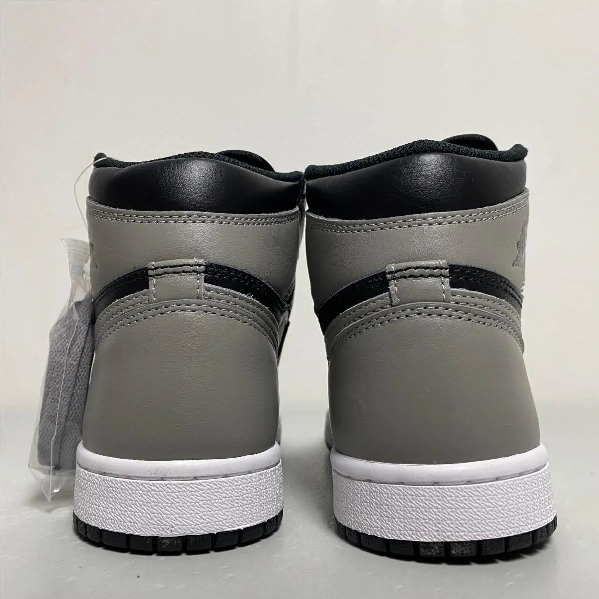 Nike shoes - Nike Air Jordan Retro 1 High OG - 555088-013 - Black/Medium Grey-White (UPC: 884751601569) 3