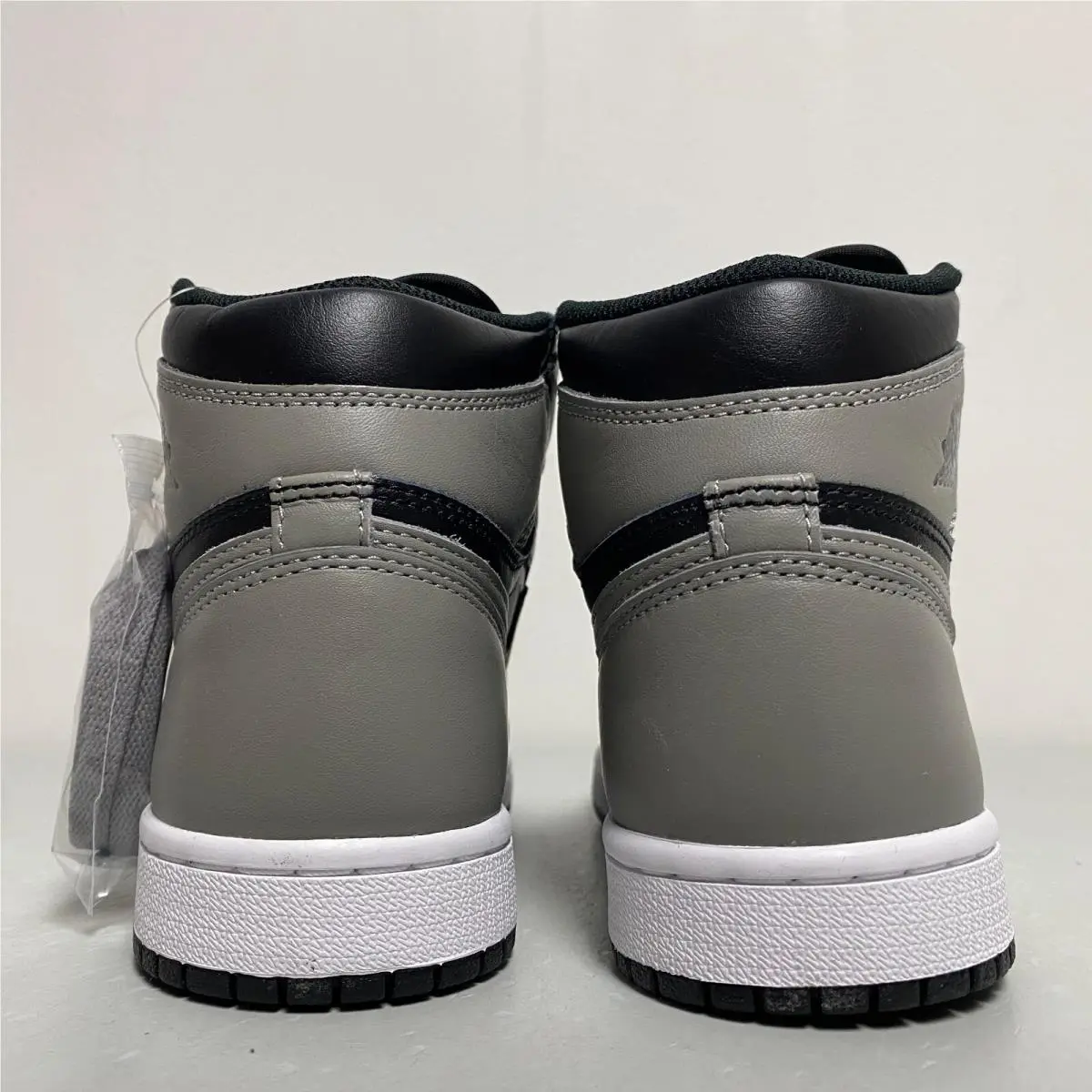Nike shoes - Nike Air Jordan Retro 1 High OG - 555088-013 - Black/Medium Grey-White (UPC: 884751601569) 3
