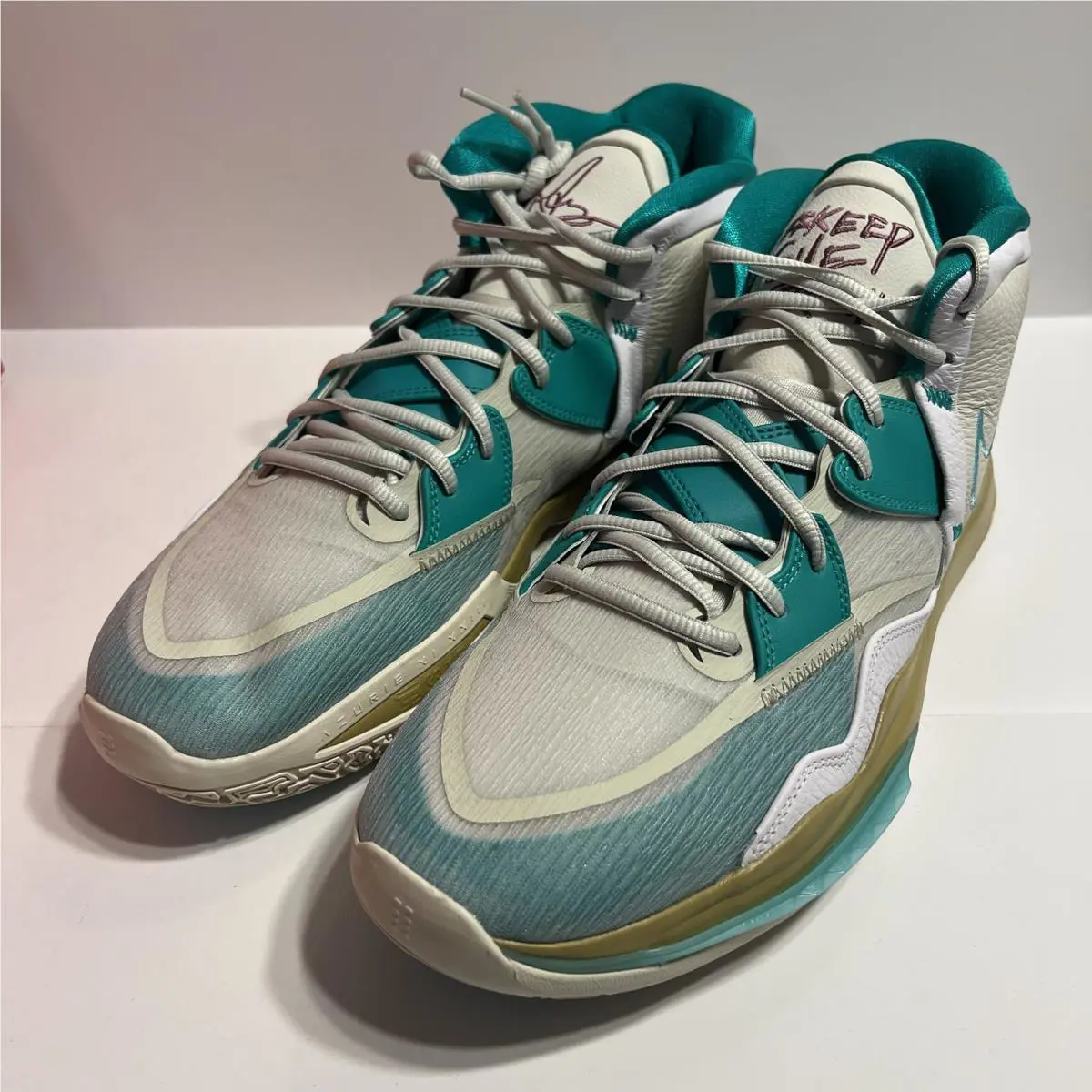 Sz 13 - Nike Hylie Infinity `keep Sue Fresh` CZ0204 002 - Green