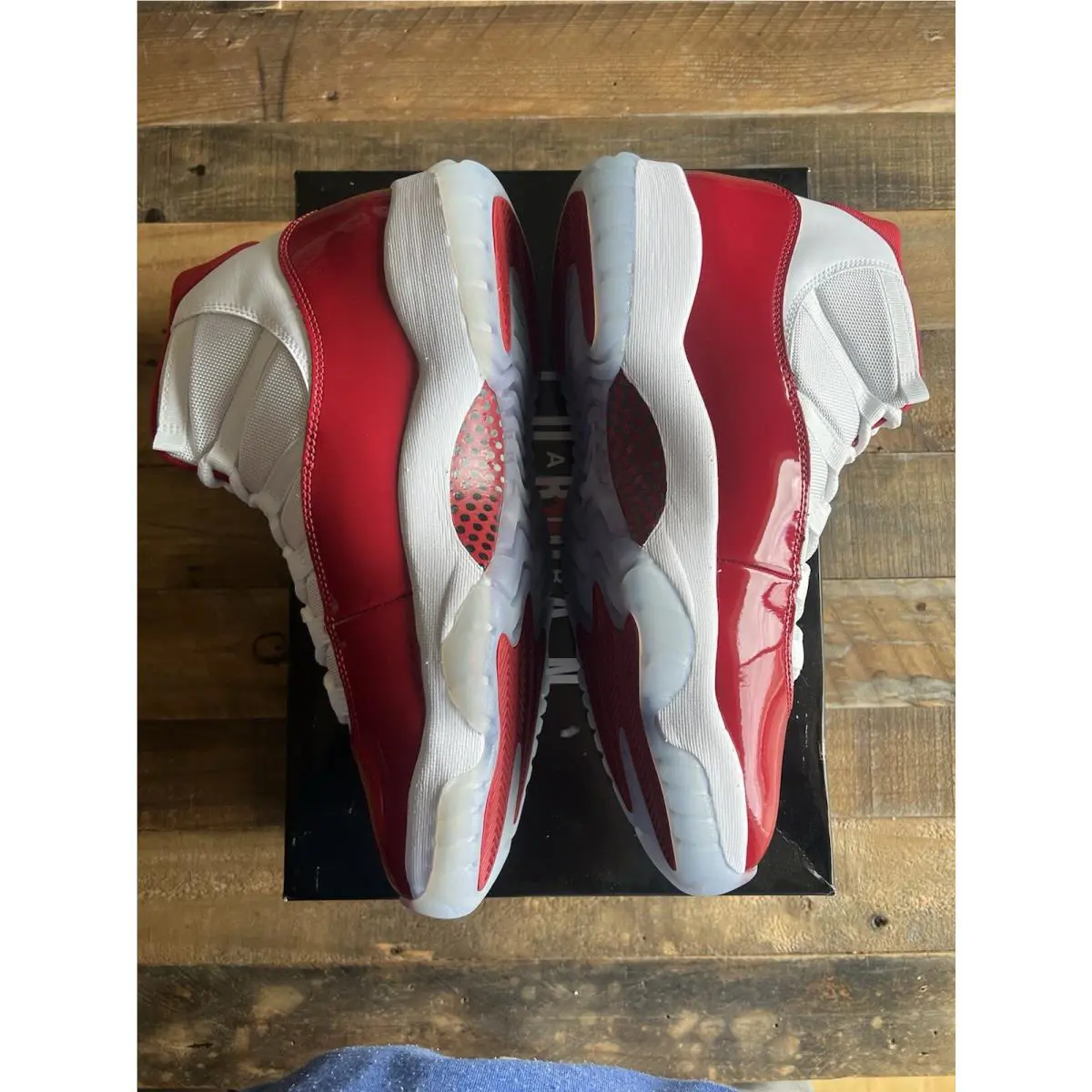 Nike shoes - Air Jordan 11 - Air - 528895-102 - White 1