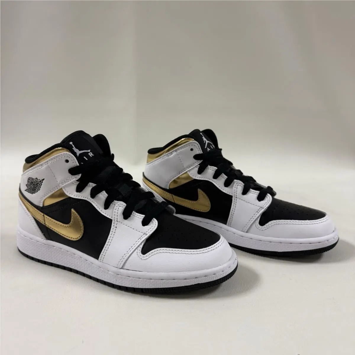 Nike shoes - Air Jordan 1 - Air - 554725-190 - White 0