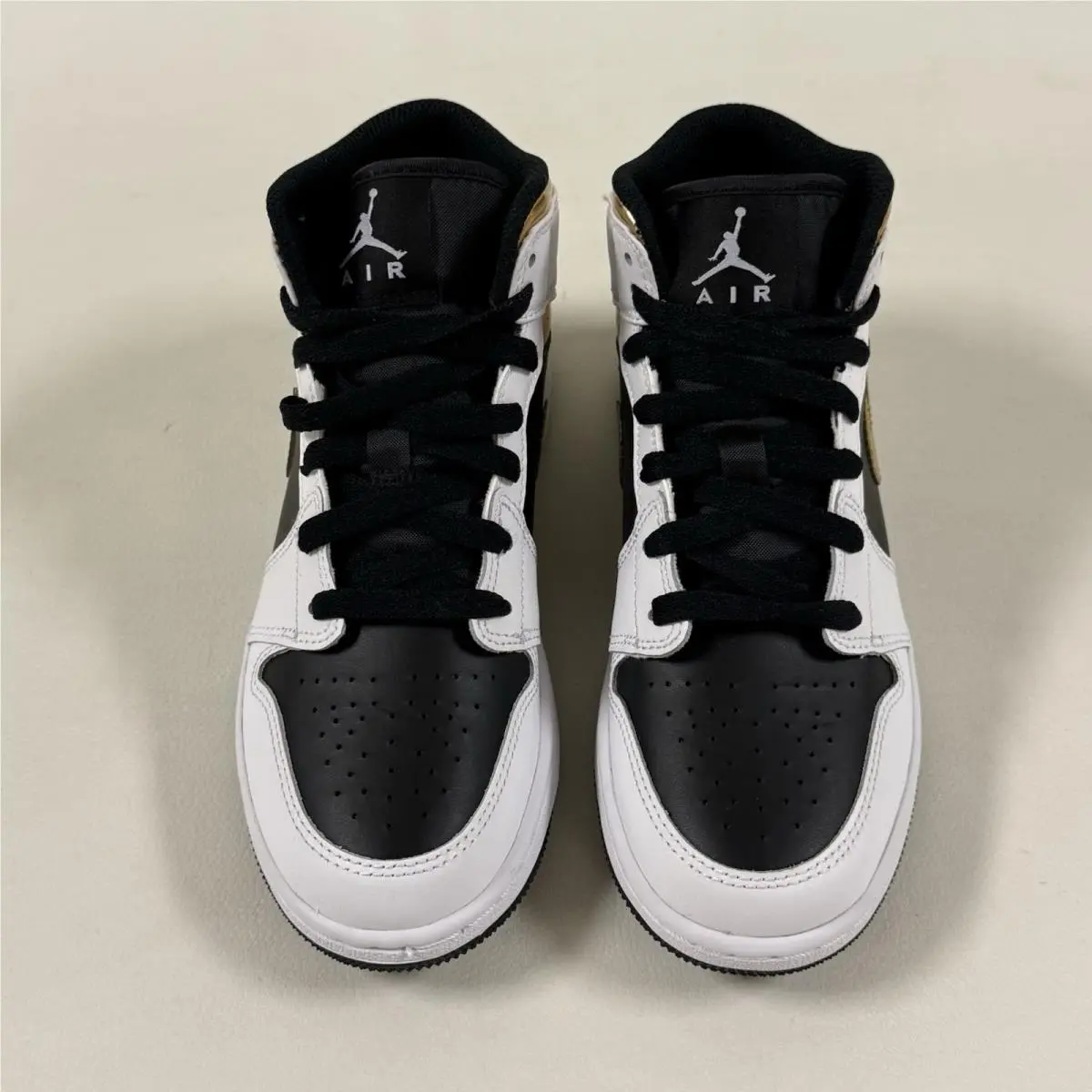 Nike shoes - Air Jordan 1 - Air - 554725-190 - White 2