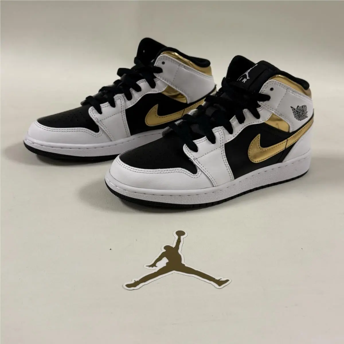 Nike shoes - Air Jordan 1 - Air - 554725-190 - White 9