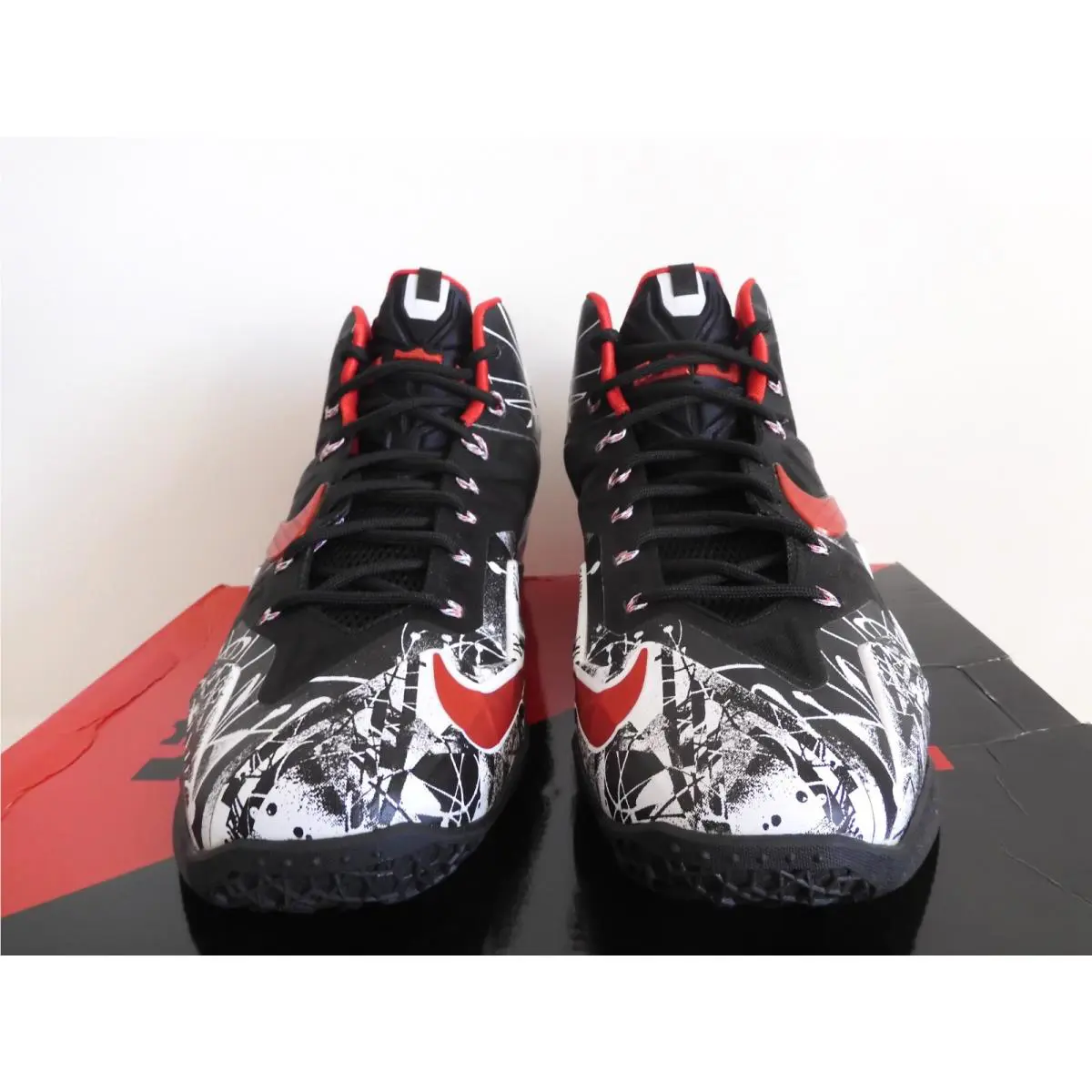 Nike shoes - Nike LeBron 11 - LeBron - 616175-100 - White (UPC: 00887229692564) 1
