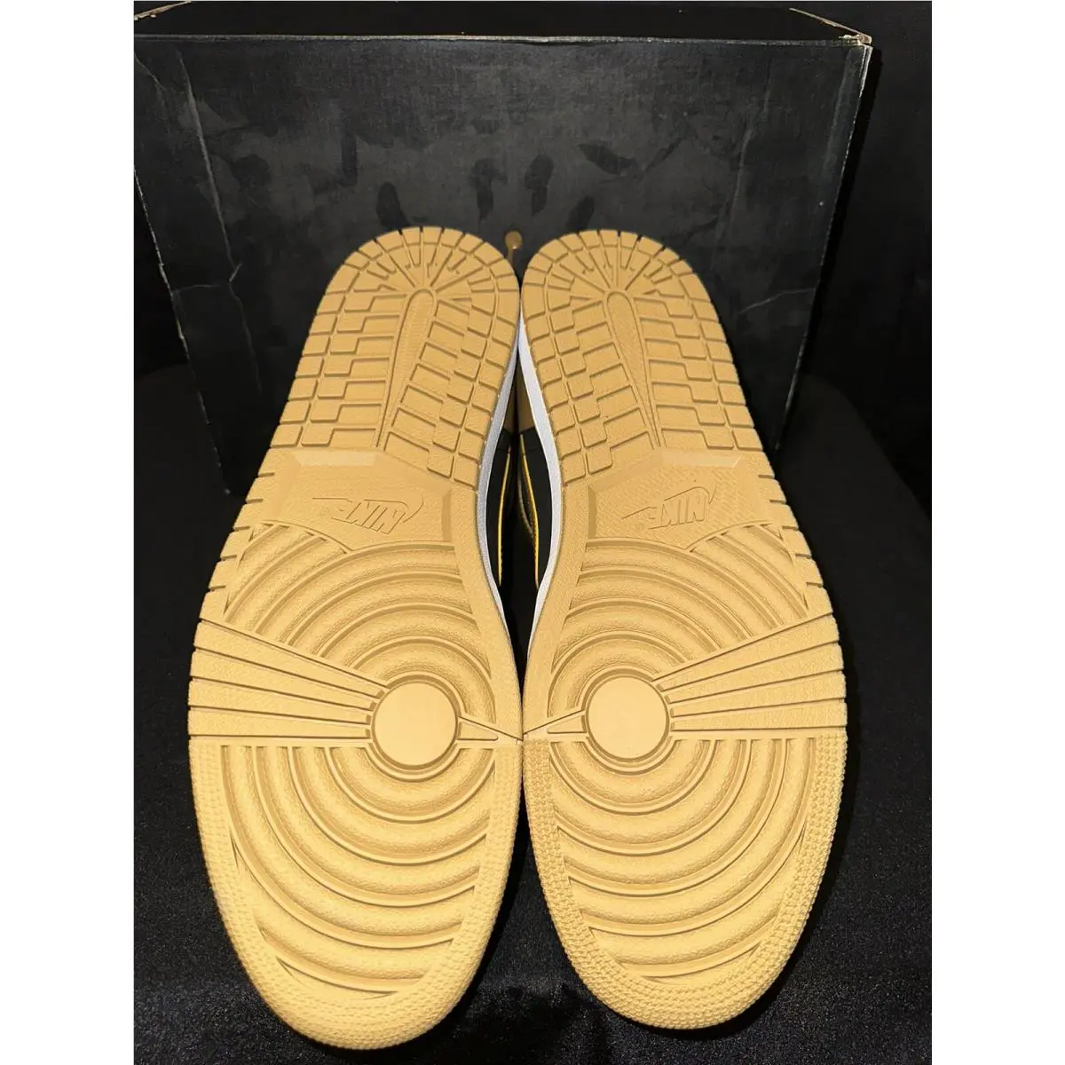Nike shoes - Air Jordan 1 - Air - 322550-026 - Melo 4