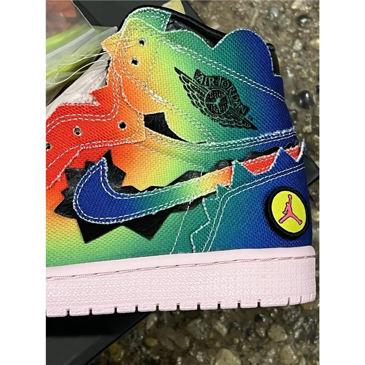 Nike shoes - Air Jordan 1 - Air - DC3481-900 - Multicolor, Manufacturer: Multi-Color/Black-Pink Foam-Multi-Color (UPC: 0194500258839) 3