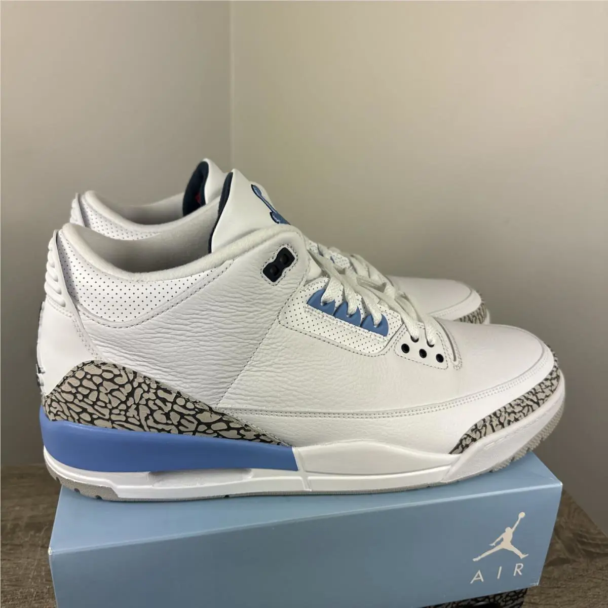 Nike shoes - Jordan 3 - CT8532-104 - White 0