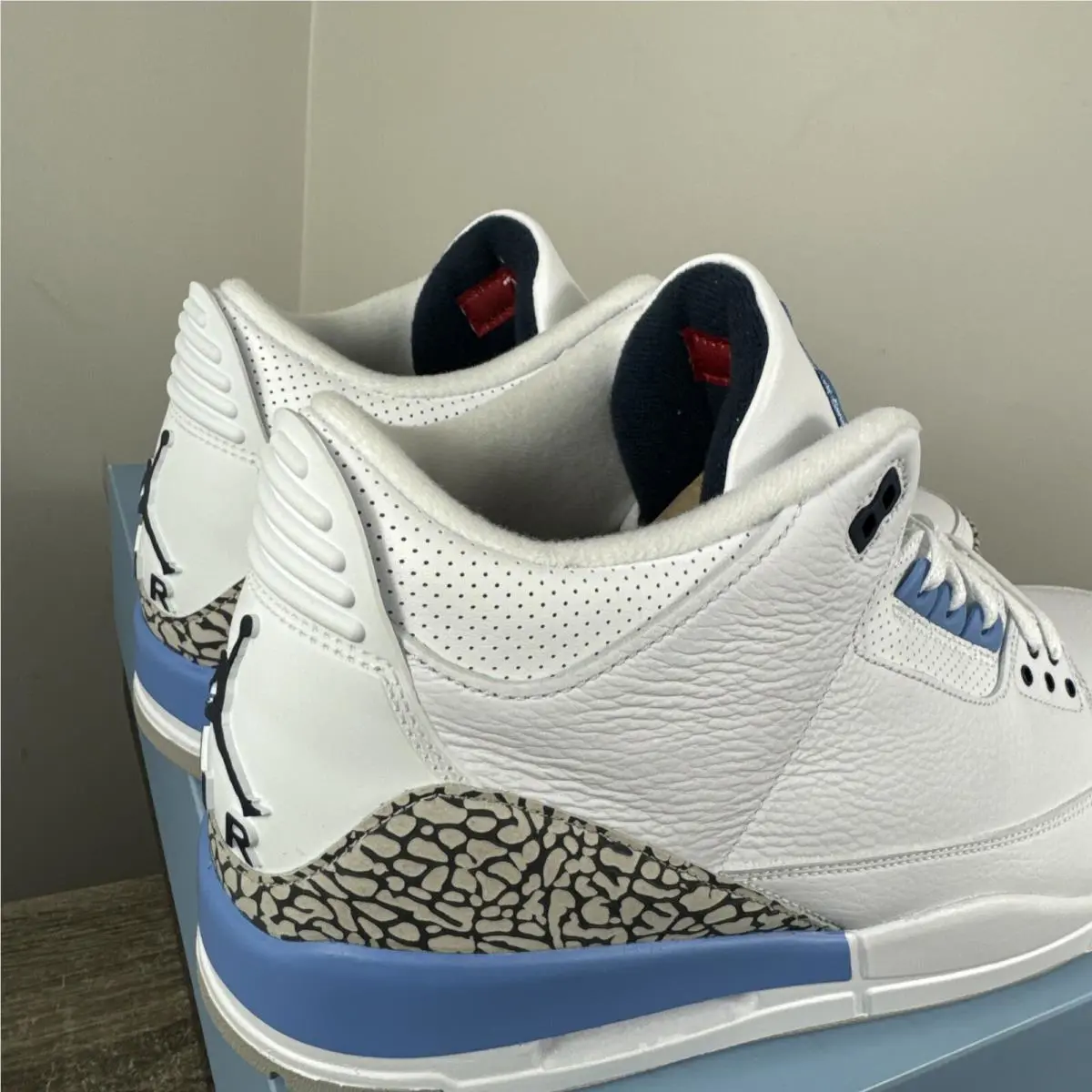 Nike shoes - Jordan 3 - CT8532-104 - White 3