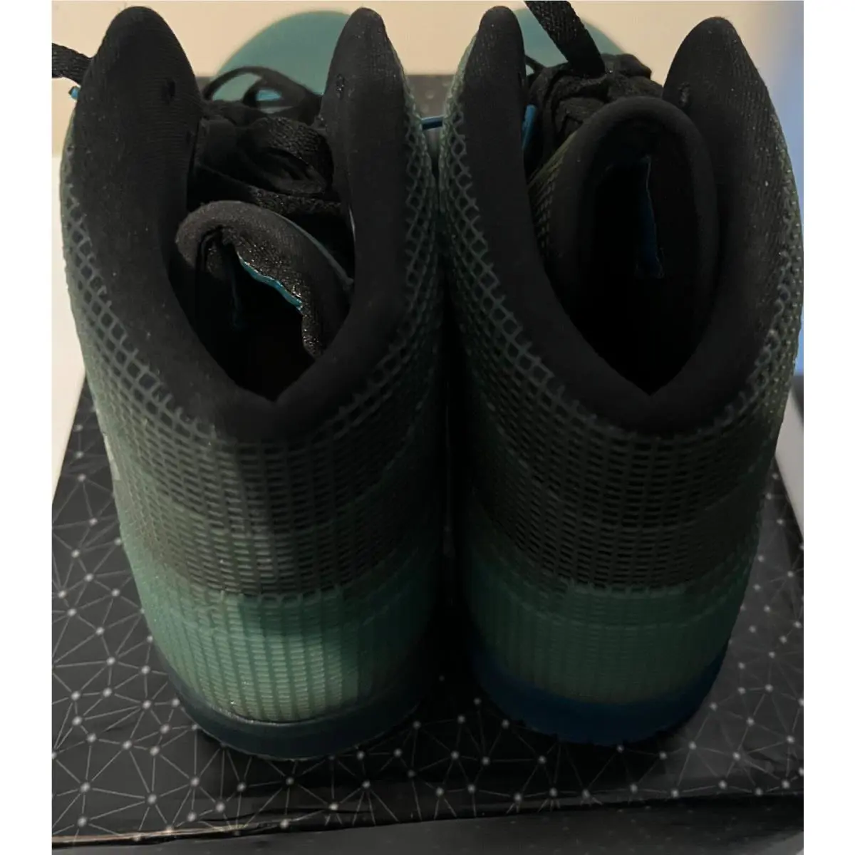 Nike shoes - Air Jordan 1 - Air - 677690 020 - TEAL (UPC: 00886066715962) 2