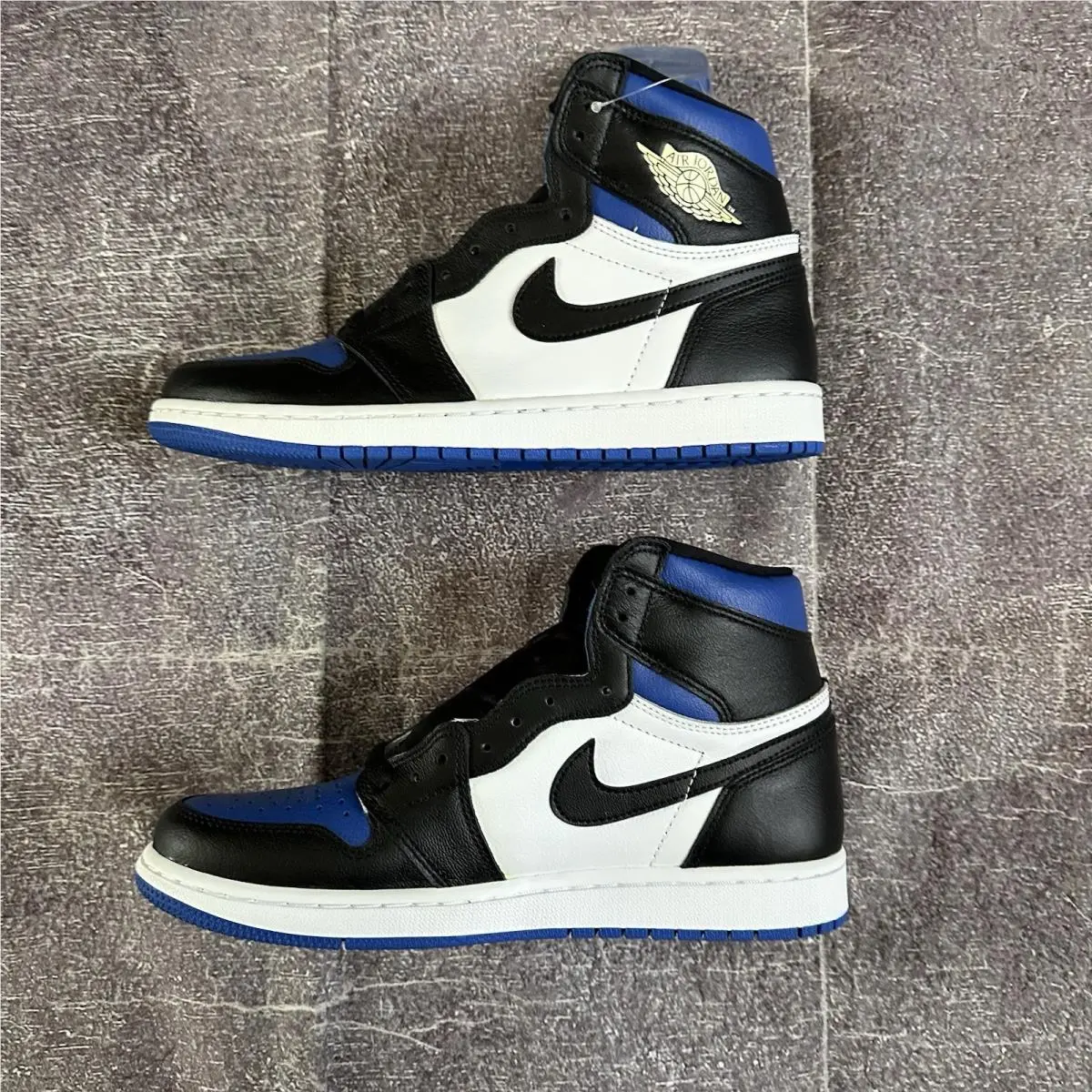 Nike shoes - Air Jordan 1 - Air - 555088-041 - Blue 1