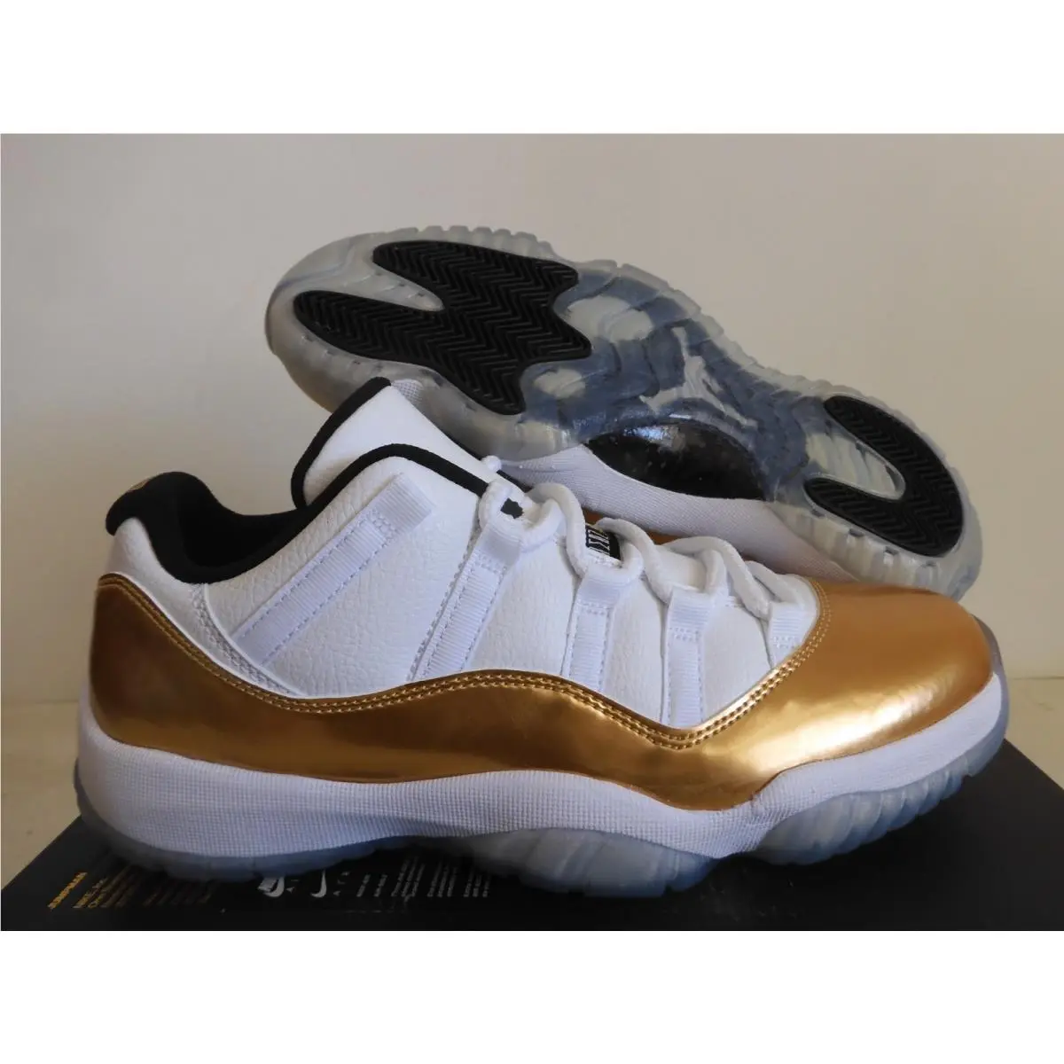 Nike Air Jordan 11 Retro Low Closing Ceremony White-gold Sz 8.5 528895-103