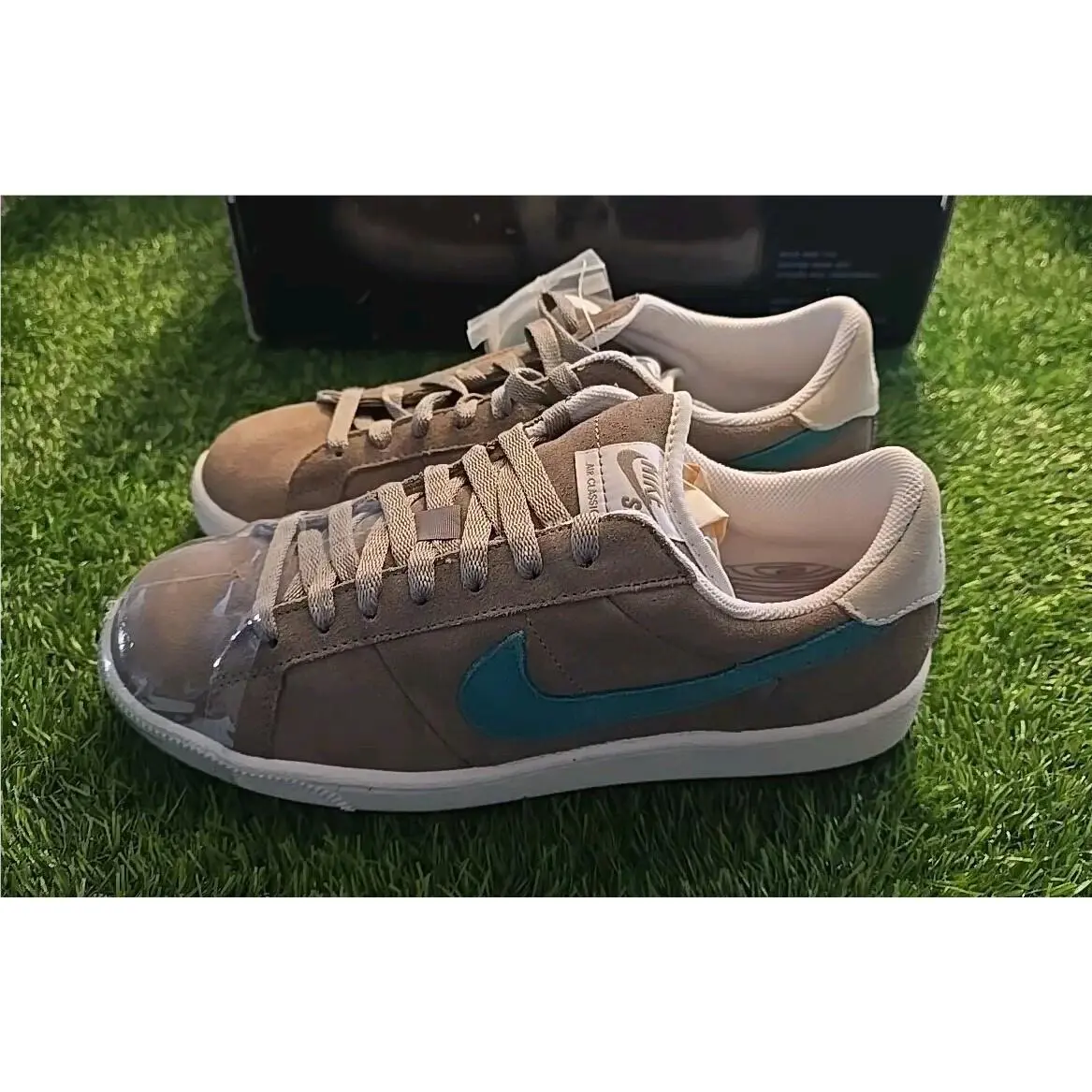 Nike shoes - Nike Air Classic - Air Classic - 310704-271 - Brown 0