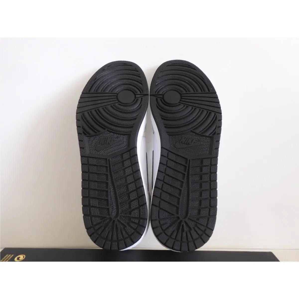 Nike shoes - Air Jordan 1 - Air - 839115-106 - White (UPC: 884726890530) 5