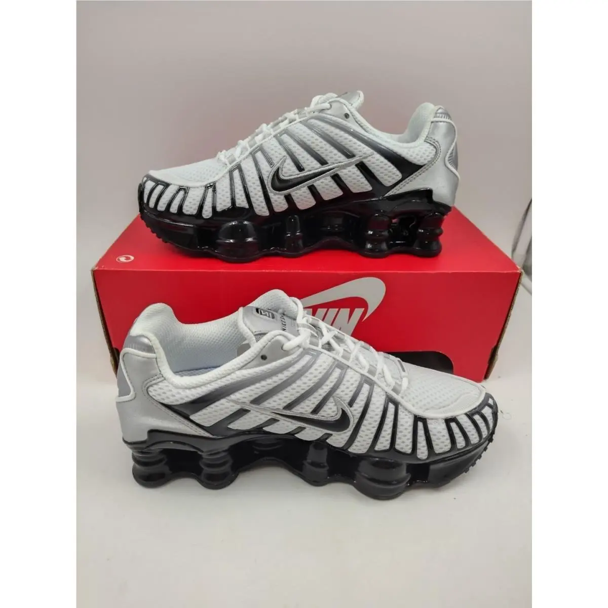 Nike shoes - Nike Shox - Shox - HQ4049-001 - White (UPC: 197601798259) 0