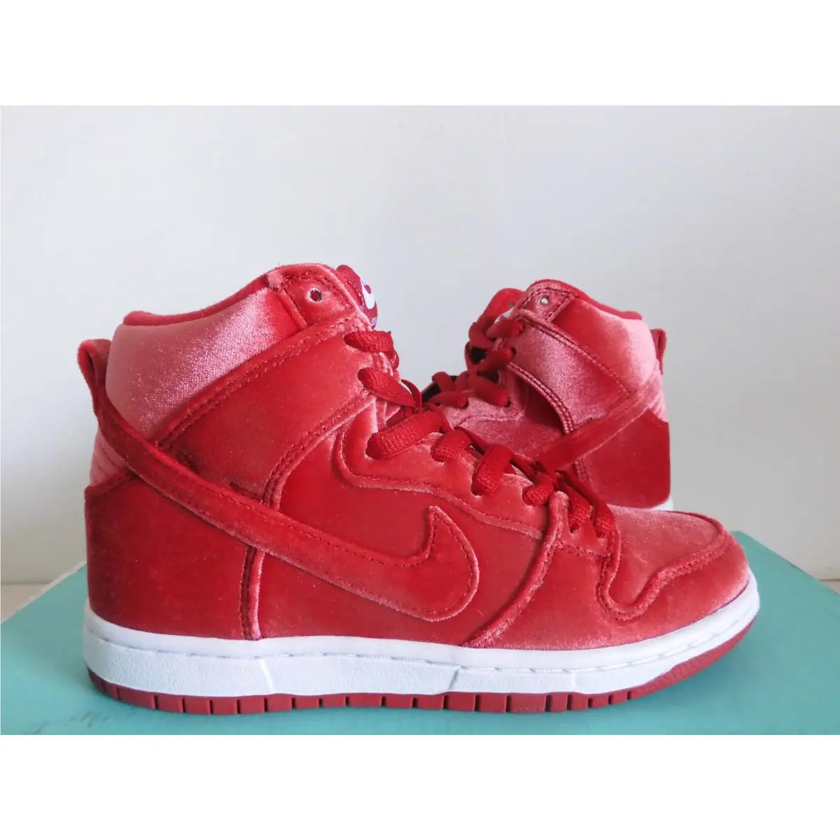 Nike shoes - Nike Sb Dunk High - Dunk High - 313171-661 - Red (UPC: 888507133625) 0