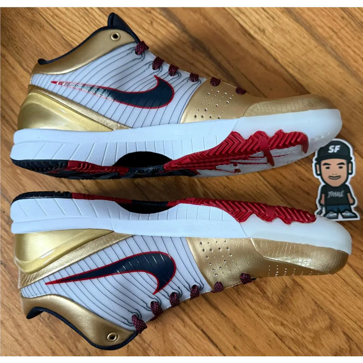 Nike shoes - Kobe - Kobe - Fq3544-100 - Gold 1