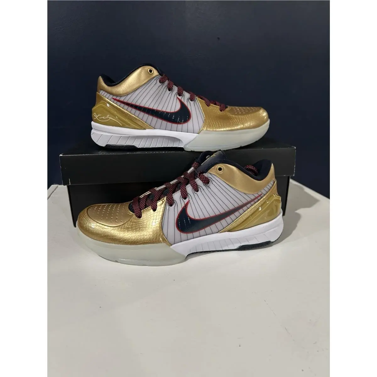 Nike Men’s 6.5- Kobe IV Protro Gold Medal FQ3544