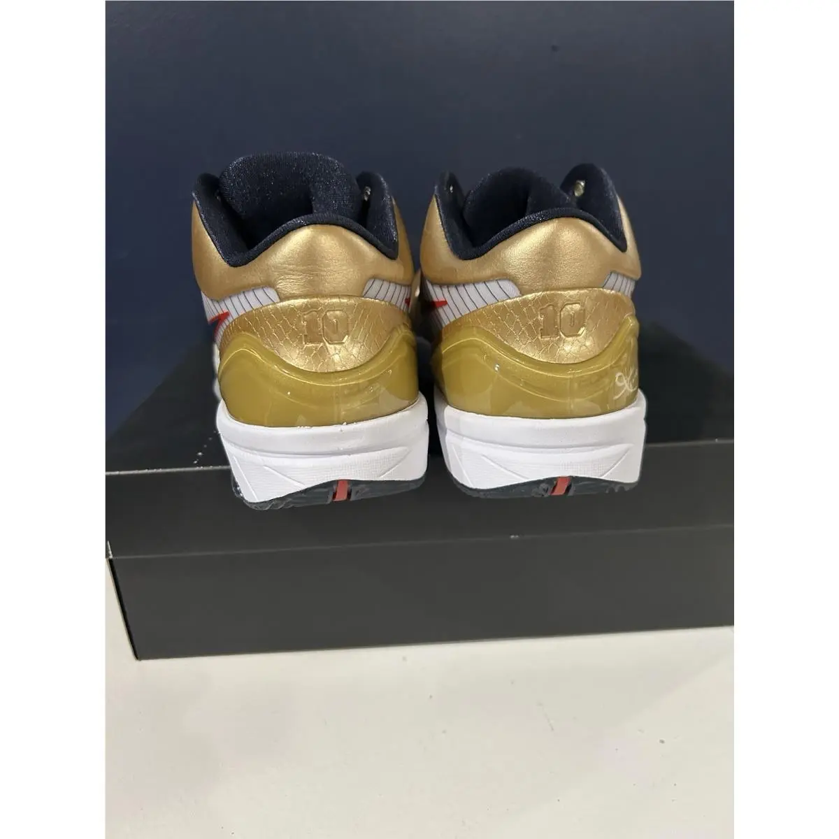 Nike shoes - Kobe - Kobe - Fq3544-100 - Gold 3