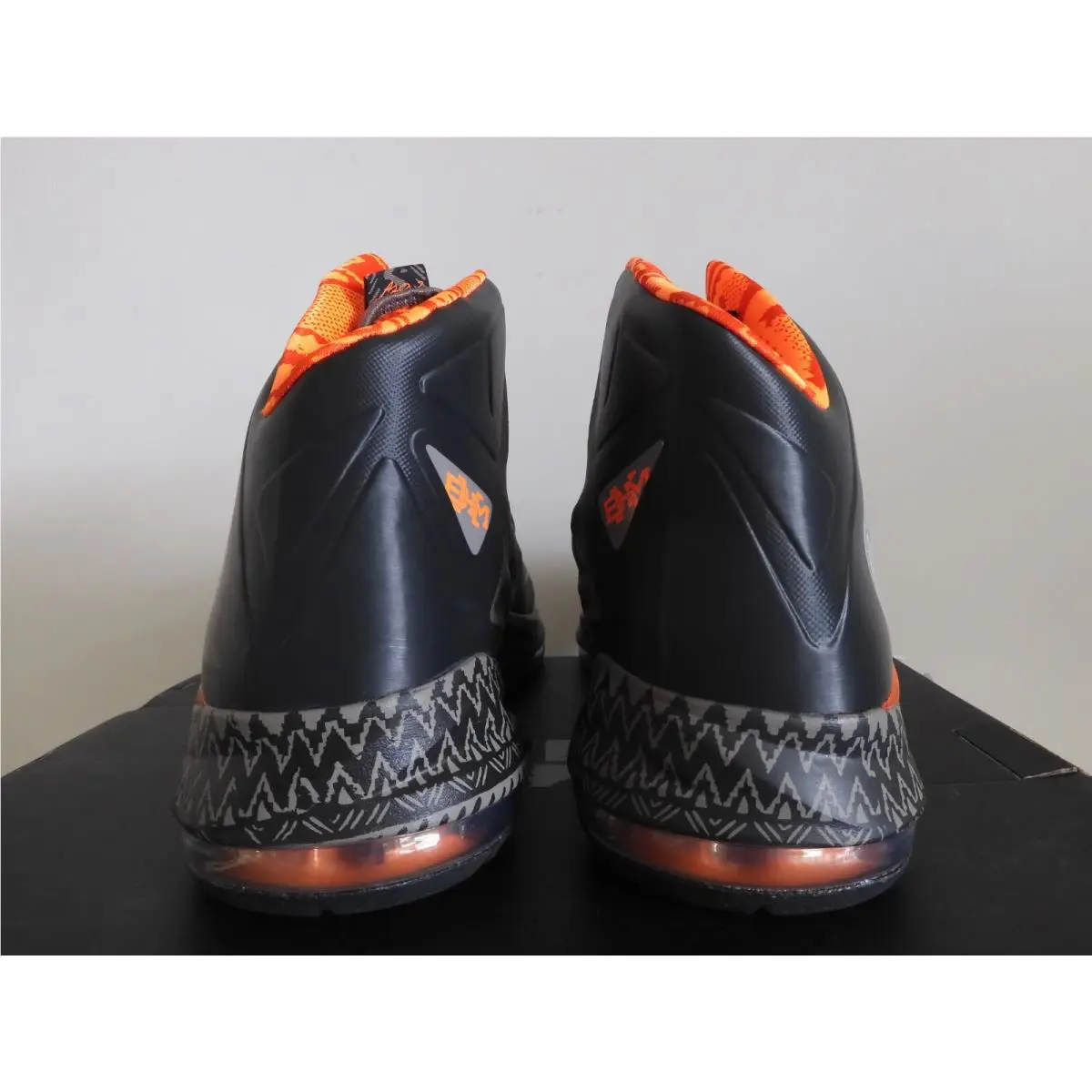 Nike shoes - Nike LeBron 10 - LeBron - 583109-001 - Black (UPC: 826218729683) 2