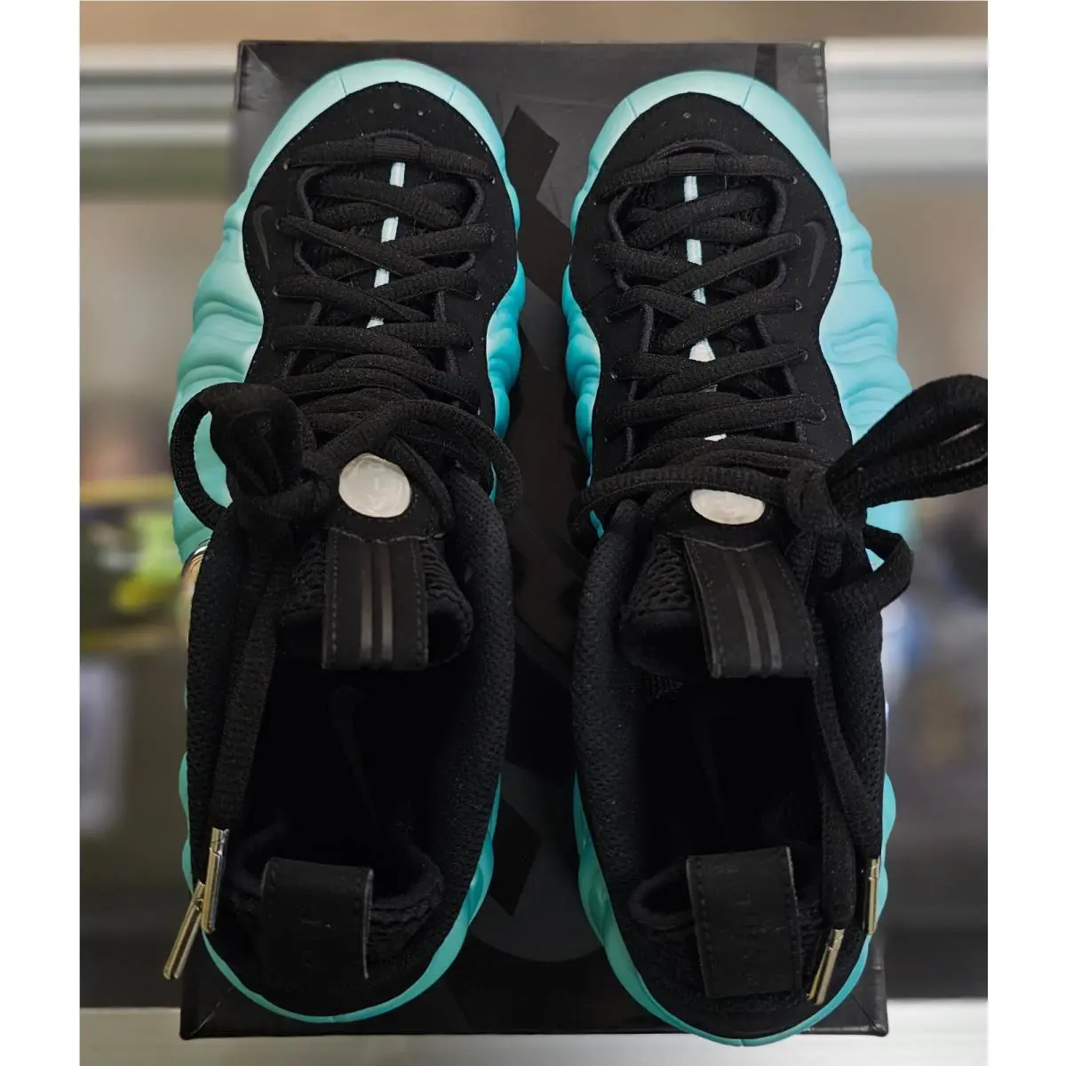Nike shoes - Nike Air Foamposite - Air Foamposite - 624041-303 - Green, Manufacturer: Island Green (UPC: 00884497516981) 1
