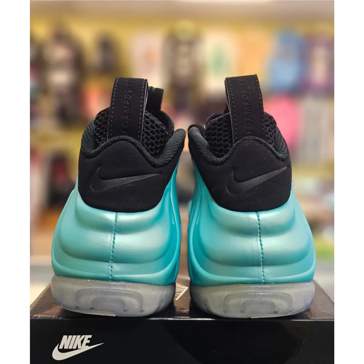Nike shoes - Nike Air Foamposite - Air Foamposite - 624041-303 - Green, Manufacturer: Island Green (UPC: 00884497516981) 5