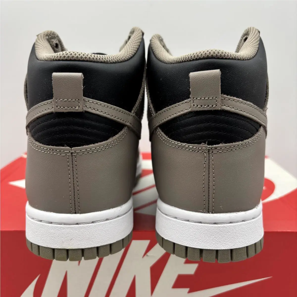 Nike shoes - Nike 8 - DD1869-002 - Brown 4