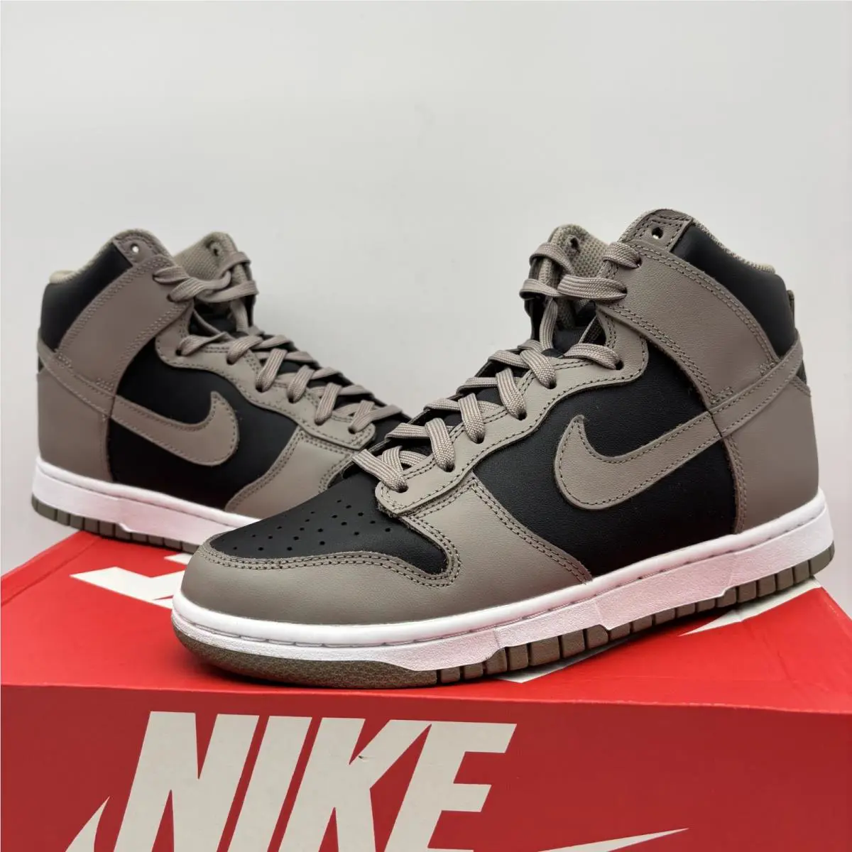 Nike shoes - Nike 8 - DD1869-002 - Brown 2